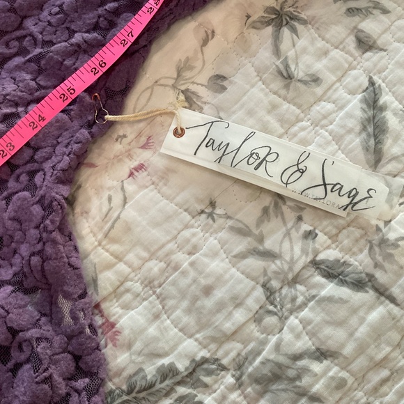 Taylor & Sage Chenille Sweater with Lace Plum Purple NWT Medium Lightweight - Picture 5 of 8